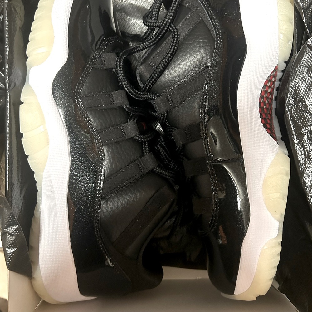 Nike Air Jordan 11 Retro Low 72-10 “New”